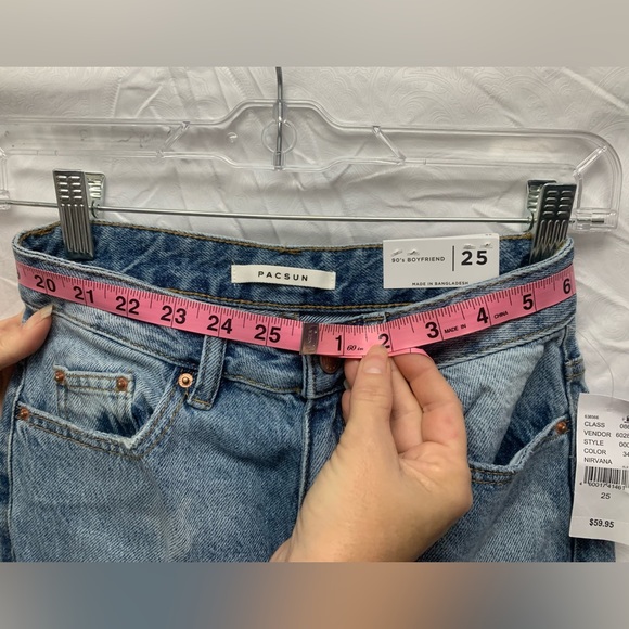 NWT PacSun Eco Light Blue Distressed 90’s Boyfriend Jeans - Picture 6 of 10